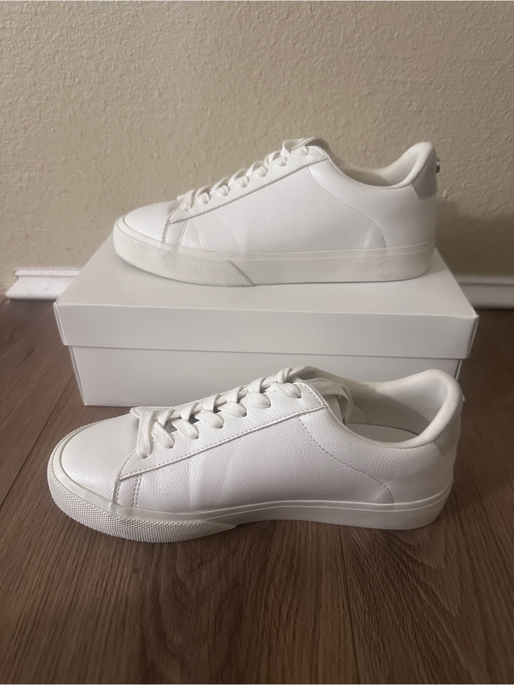Steve Madden All White Casual Sneakers - size 9